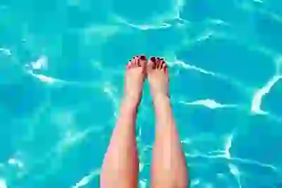 Resident dipped her feet into pool in Pullman